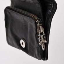 画像をギャラリービューアに読み込む, CHROME HEARTS クロムハーツ WALLET JOEY ジョーイウォレット 二つ折り財布 ダガージップ スクロールラベル ブラック 美品 中古 4a005389