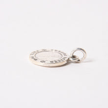 画像をギャラリービューアに読み込む, CHROME HEARTS クロムハーツ CHRM ANGL MDL V1 エンジェルメダル チャーム V1 ペンダントトップ 重量約6.19g シルバー925 美品 中古 4a005373