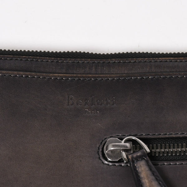Berluti ベルルッティ クラッチバッグ ハンドバッグ Clutch Bag ブラック グレー G0127 美品 中古 4a005257