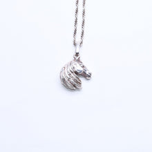 Load image into Gallery viewer, HERMES エルメス ホースヘッド ネックレス トップ 馬 チェーン アクセサリー シルバー925 美品 中古 4a005239