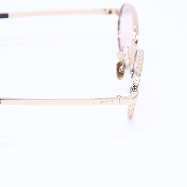 極美品 CHANEL シャネル サングラス アイウェア 2227-S c.310/SW サイズ55□18 140 ゴールド ブラウン 中古 4a005396