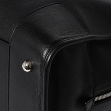 Load image into Gallery viewer, 極美品 LOEWE ロエベ アマソナ44 ボストンバッグ ハンドバッグ レザー ブラック シルバー金具 中古 4a005394