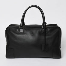 Load image into Gallery viewer, 極美品 LOEWE ロエベ アマソナ44 ボストンバッグ ハンドバッグ レザー ブラック シルバー金具 中古 4a005394
