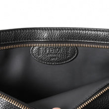 Load image into Gallery viewer, 極美品 FENDI フェンディ ボディバッグ ショルダーバッグ 7VA459 背面ズッカ柄 ナイロン レザー ブラック ゴールド金具 中古 4a005388