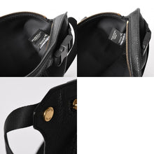 Load image into Gallery viewer, 極美品 FENDI フェンディ ボディバッグ ショルダーバッグ 7VA459 背面ズッカ柄 ナイロン レザー ブラック ゴールド金具 中古 4a005388