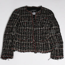 Load image into Gallery viewer, 極美品 CHANEL シャネル ツイードジャケット P26010V16324 ココマーク ブラック レッド ホワイト サイズ38 中古 4a005415