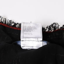 Load image into Gallery viewer, 極美品 CHANEL シャネル ツイードジャケット P26010V16324 ココマーク ブラック レッド ホワイト サイズ38 中古 4a005415
