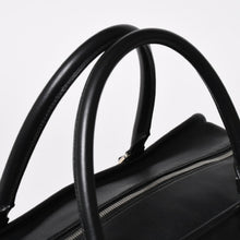 Load image into Gallery viewer, 極美品 LOEWE ロエベ アマソナ44 ボストンバッグ ハンドバッグ レザー ブラック シルバー金具 中古 4a005394