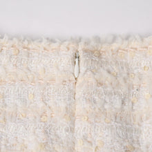 Load image into Gallery viewer, 極美品 CHANEL シャネル スカート ツイード スパンコール ココマーク P25517V15560 ホワイト サイズ36 中古 4a005411