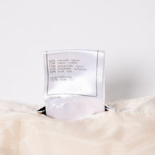 Load image into Gallery viewer, 極美品 CHANEL シャネル スカート ツイード スパンコール ココマーク P25517V15560 ホワイト サイズ36 中古 4a005411