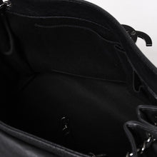 Load image into Gallery viewer, 極美品 CHANEL シャネル Hamptons ハンプトンズライン チェーンショルダーバッグ 15番台 ココマーク ヴィンテージカーフスキン 中古 4a005400