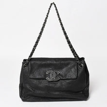Load image into Gallery viewer, 極美品 CHANEL シャネル Hamptons ハンプトンズライン チェーンショルダーバッグ 15番台 ココマーク ヴィンテージカーフスキン 中古 4a005400