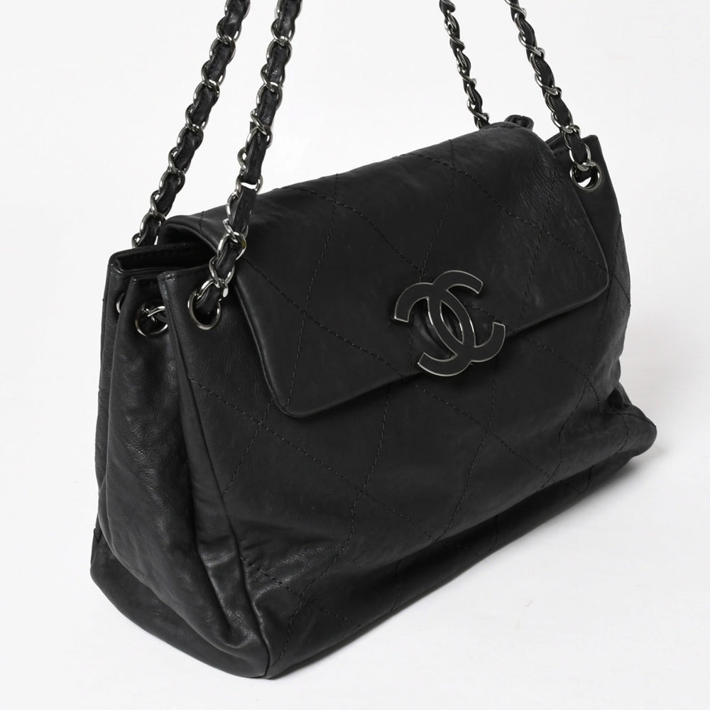 Very Good Condition CHANEL Hamptons Line Chain Shoulder Bag No. 15 Coco Mark Vintage Calfskin Used 4a005400