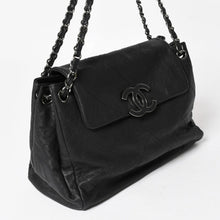 Load image into Gallery viewer, 極美品 CHANEL シャネル Hamptons ハンプトンズライン チェーンショルダーバッグ 15番台 ココマーク ヴィンテージカーフスキン 中古 4a005400
