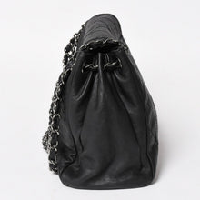 Load image into Gallery viewer, 極美品 CHANEL シャネル Hamptons ハンプトンズライン チェーンショルダーバッグ 15番台 ココマーク ヴィンテージカーフスキン 中古 4a005400