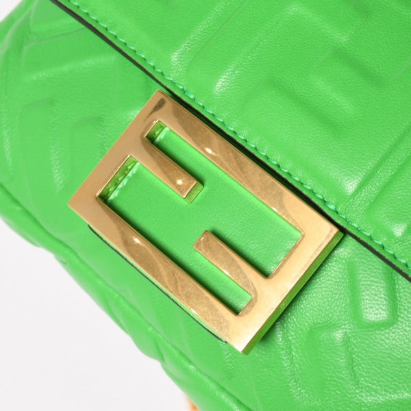 極美品 FENDI フェンディ Baguette Mini バゲット ミニ 2WAYバッグ 8BS017 ズッカ エンボスロゴ ラムスキン ゴールド金具 中古 4a005387