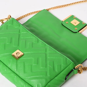 極美品 FENDI フェンディ Baguette Mini バゲット ミニ 2WAYバッグ 8BS017 ズッカ エンボスロゴ ラムスキン ゴールド金具 中古 4a005387