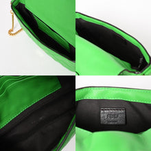 Load image into Gallery viewer, 極美品 FENDI フェンディ Baguette Mini バゲット ミニ 2WAYバッグ 8BS017 ズッカ エンボスロゴ ラムスキン ゴールド金具 中古 4a005387