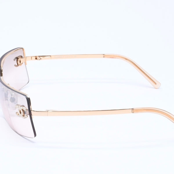 極美品 CHANEL シャネル ハーフリム サングラス アイウェア 4104-B c.125/8Z サイズ62□15 120 ココマーク ラインストーン 中古 4a005431
