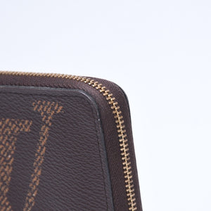 Very Good Condition LOUIS VUITTON M69354 Zippy Coin Purse Monogram Giant Coin Case Coin Purse Brown Used 4a005325