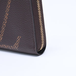 Very Good Condition LOUIS VUITTON M69354 Zippy Coin Purse Monogram Giant Coin Case Coin Purse Brown Used 4a005325