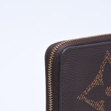 Load image into Gallery viewer, 極美品 LOUIS VUITTON ルイヴィトン M69354 ジッピーコインパース モノグラム・ジャイアント コインケース 小銭入れ ブラウン 中古 4a005325