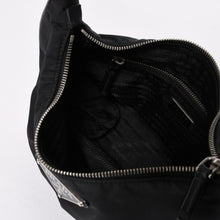 Load image into Gallery viewer, PRADA プラダ ホーボー ワンショルダーバッグ BR3279 トライアングルロゴ ナイロン ブラック シルバー金具 美品 中古 4a005418
