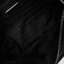 Load image into Gallery viewer, PRADA プラダ ホーボー ワンショルダーバッグ BR3279 トライアングルロゴ ナイロン ブラック シルバー金具 美品 中古 4a005418