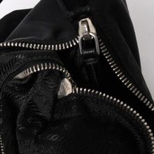 Load image into Gallery viewer, PRADA プラダ ホーボー ワンショルダーバッグ BR3279 トライアングルロゴ ナイロン ブラック シルバー金具 美品 中古 4a005418