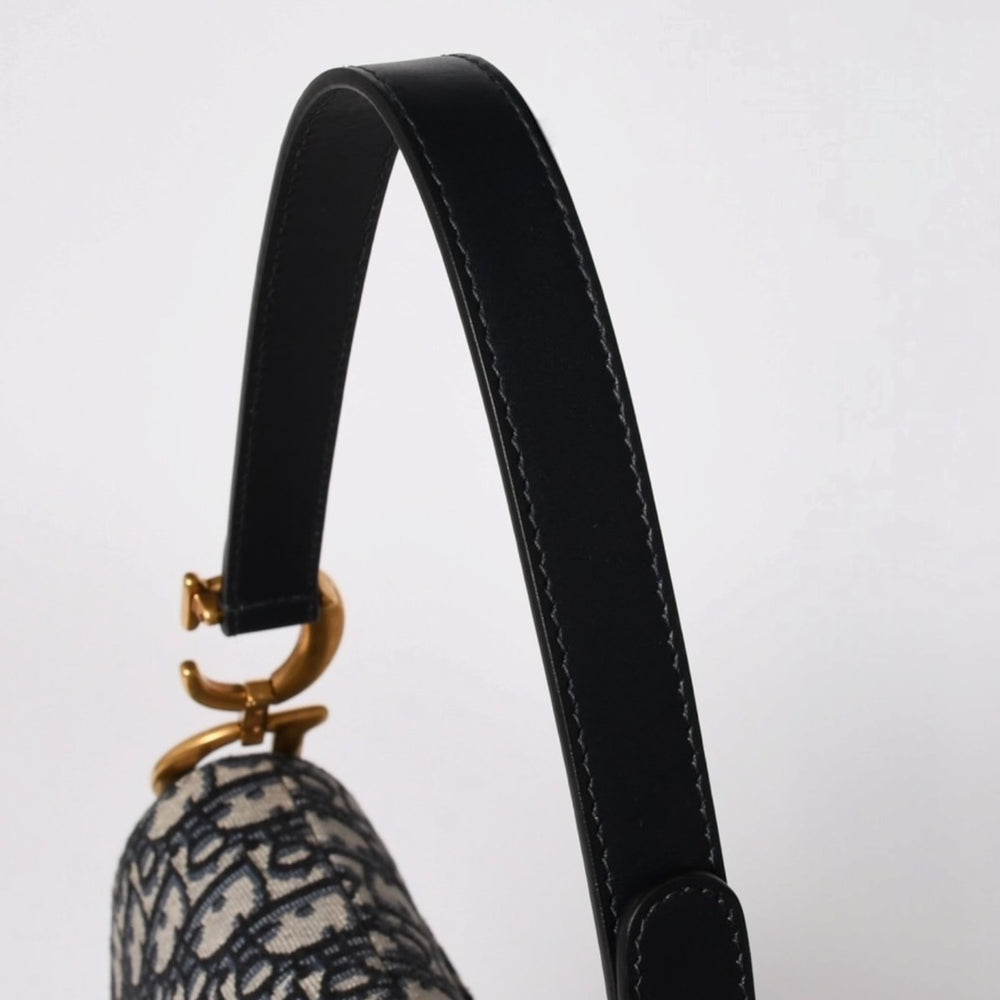 極美品 Christian Dior クリスチャンディオール サドルバッグ ワンショルダーバッグ M0455CTZQ_M928 オブリーク柄 ネイビー 中古 4a005438