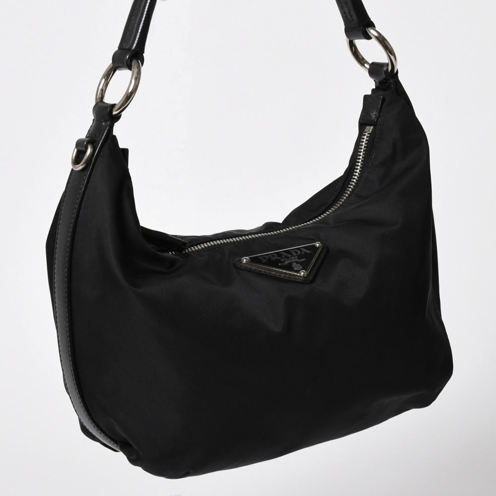 PRADA プラダ ホーボー ワンショルダーバッグ BR3279 トライアングルロゴ ナイロン ブラック シルバー金具 美品 中古 4a005418