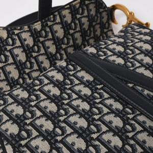 極美品 Christian Dior クリスチャンディオール サドルバッグ ワンショルダーバッグ M0455CTZQ_M928 オブリーク柄 ネイビー 中古 4a005438