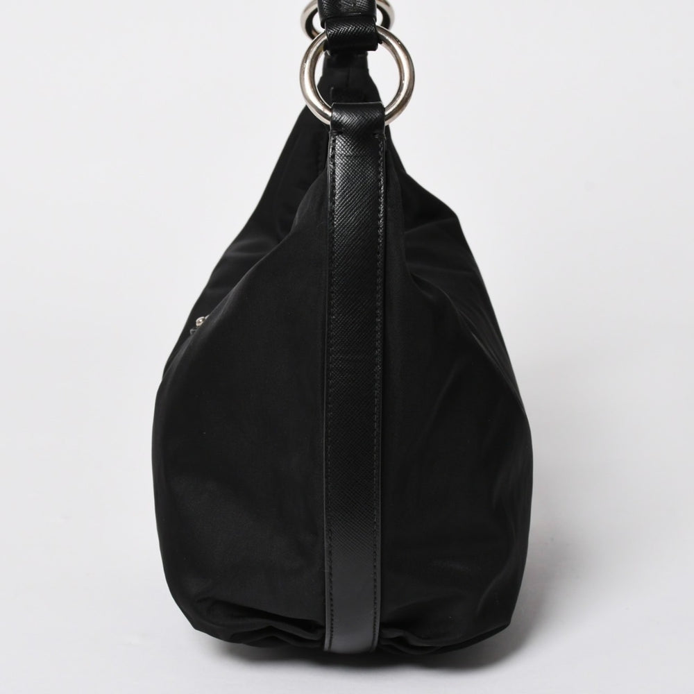 PRADA プラダ ホーボー ワンショルダーバッグ BR3279 トライアングルロゴ ナイロン ブラック シルバー金具 美品 中古 4a005418