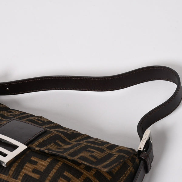 FENDI フェンディ マンマバケット ワンショルダーバッグ 26424 キャンバス レザー ブラウン ズッカ柄 シルバー金具 美品 中古 4a005356