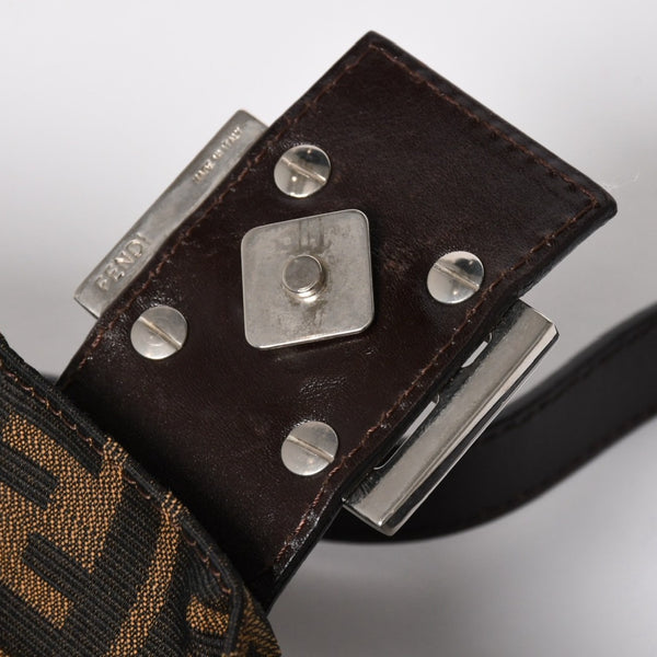 FENDI フェンディ マンマバケット ワンショルダーバッグ 26424 キャンバス レザー ブラウン ズッカ柄 シルバー金具 美品 中古 4a005356