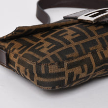 Load image into Gallery viewer, FENDI フェンディ マンマバケット ワンショルダーバッグ 26424 キャンバス レザー ブラウン ズッカ柄 シルバー金具 美品 中古 4a005355