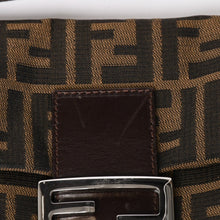 Load image into Gallery viewer, FENDI フェンディ マンマバケット ワンショルダーバッグ 26424 キャンバス レザー ブラウン ズッカ柄 シルバー金具 美品 中古 4a005355