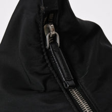 Load image into Gallery viewer, PRADA プラダ ホーボー ワンショルダーバッグ BR3279 トライアングルロゴ ナイロン ブラック シルバー金具 美品 中古 4a005418