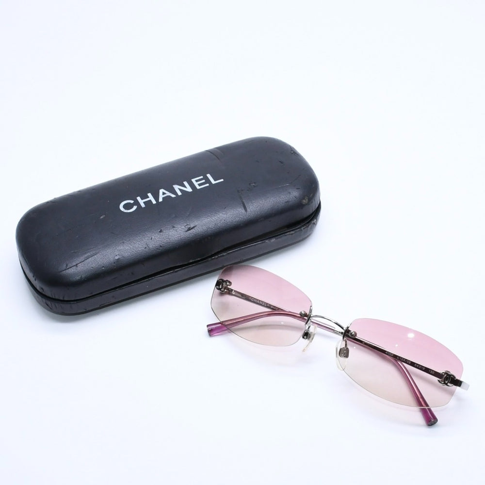 CHANEL シャネル リムレス サングラス サイドココマーク ピンク グラデーション メタル 54◻︎19 シルバー ピンク 美品 中古 4a005426