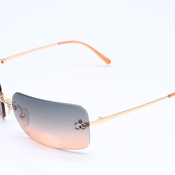 Mint condition CHANEL rimless sunglasses 4017, size 62◻17 120 Gradient Orange Blue Gold Frame Used 4a005428