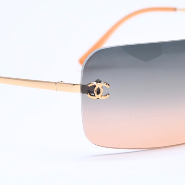 Mint condition CHANEL rimless sunglasses 4017, size 62◻17 120 Gradient Orange Blue Gold Frame Used 4a005428