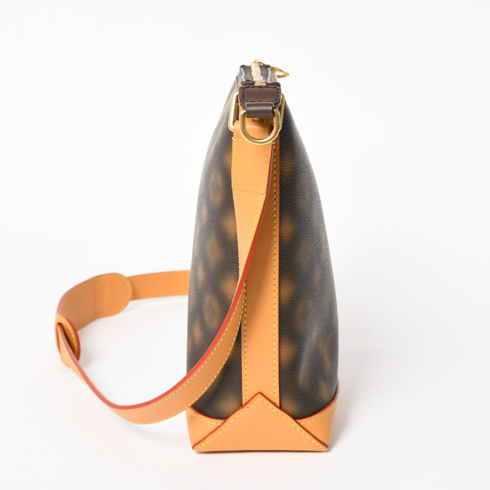 LOUIS VUITTON ルイヴィトン ホーボー・クルーザー PM ショルダーバッグ モノグラム・ディスイズノット M46241 ブラウン 美品 中古 4a005466
