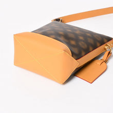 将图片加载到图库查看器，LOUIS VUITTON ルイヴィトン ホーボー・クルーザー PM ショルダーバッグ モノグラム・ディスイズノット M46241 ブラウン 美品 中古 4a005466
