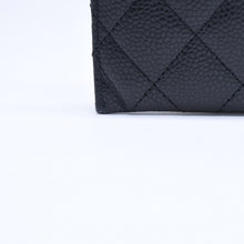 画像をギャラリービューアに読み込む, 極美品 CHANEL シャネル クラシック カードケース AP0213 キャビアスキン マトラッセ ブラック ココマーク ランダム品番 ゴールド金具 中古 4a005441