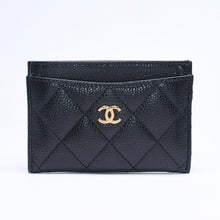 画像をギャラリービューアに読み込む, 極美品 CHANEL シャネル クラシック カードケース AP0213 キャビアスキン マトラッセ ブラック ココマーク ランダム品番 ゴールド金具 中古 4a005441