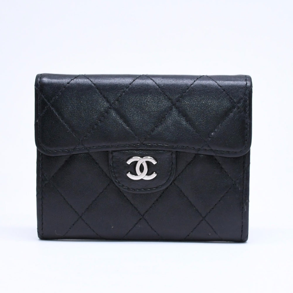 CHANEL Chanel Matelasse Coin Card Case No. 13 Coin Case Coco Mark Lambskin Silver Hardware Good Condition Used 4a005452