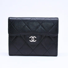 画像をギャラリービューアに読み込む, CHANEL シャネル マトラッセ コインカードケース 13番台 コインケース ココマーク ラムスキン シルバー金具 美品 中古 4a005452