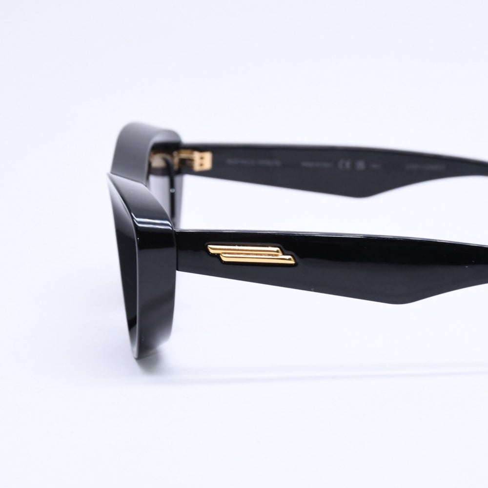 Very good condition BOTTEGA VENETA Bottega Veneta Sunglasses BV1325S Acetate Black Size 51□22 140 Gold hardware Used 4a005442