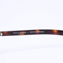 画像をギャラリービューアに読み込む, 新品同様品 GENTLE MONSTER ×Maison Margiela ジェントルモンスター メゾンマルジェラ サングラス サイズ49□22 144 ブラウン 中古 4a005446