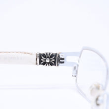 画像をギャラリービューアに読み込む, CHROME HEARTS クロムハーツ M.DIVERⅡ 伊達メガネ アイウェア サイズ54□18-130 CHプラス装飾 レザー シルバー925 ホワイト 美品 中古 4a005733